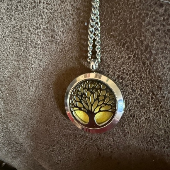 Tree of Life Aromatherapy Diffuser Necklace Stainless Steel Women’s Jewelry‎ - Picture 2 of 7